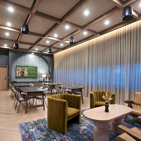 The Westley Calgary Downtown, Tapestry Collection By Hilton Hotel Eksteriør billede