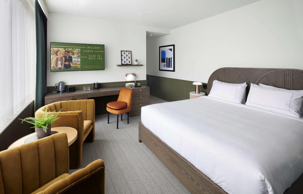 The Westley Calgary Downtown, Tapestry Collection By Hilton Hotel Eksteriør billede