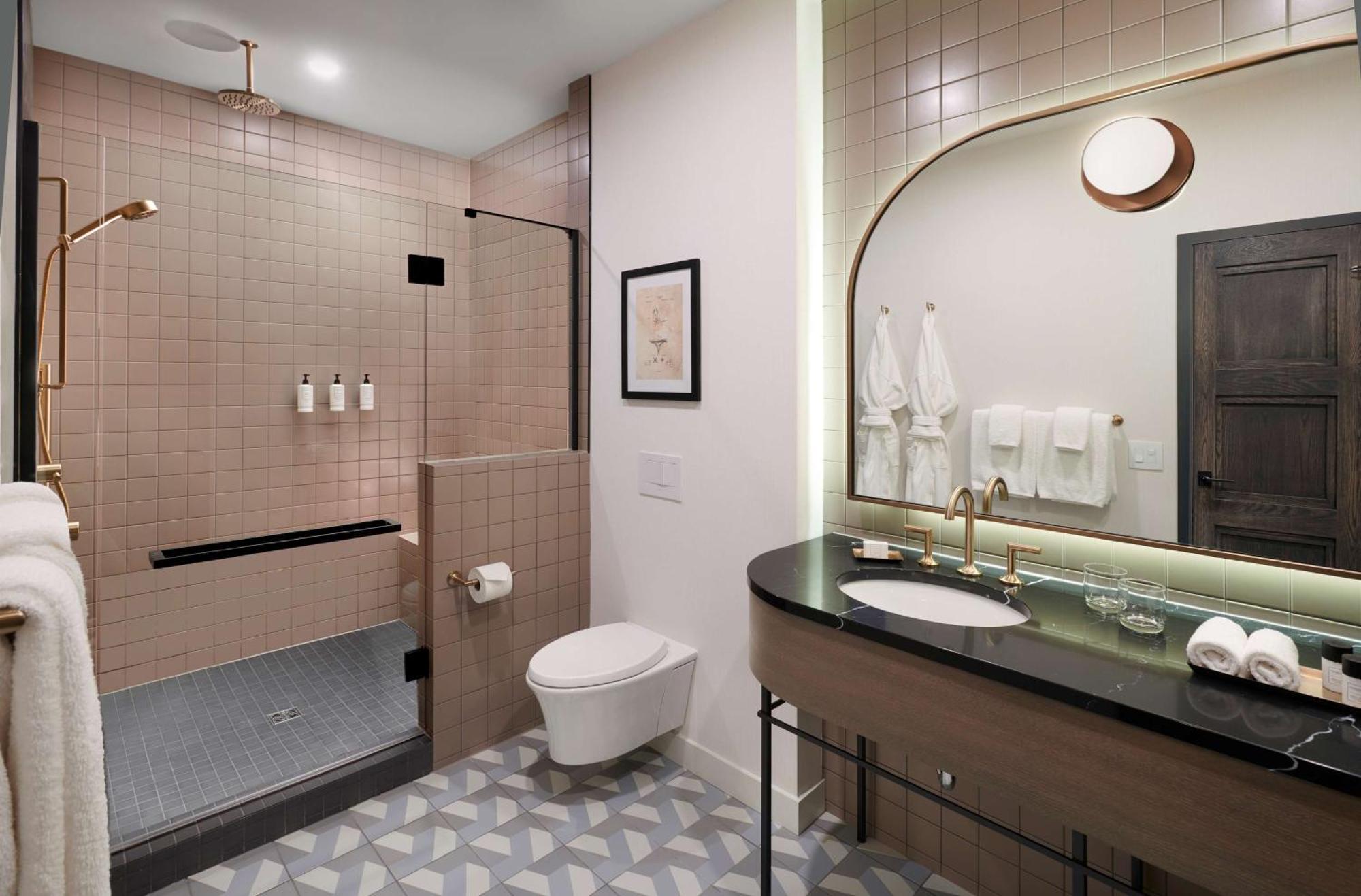 The Westley Calgary Downtown, Tapestry Collection By Hilton Hotel Eksteriør billede